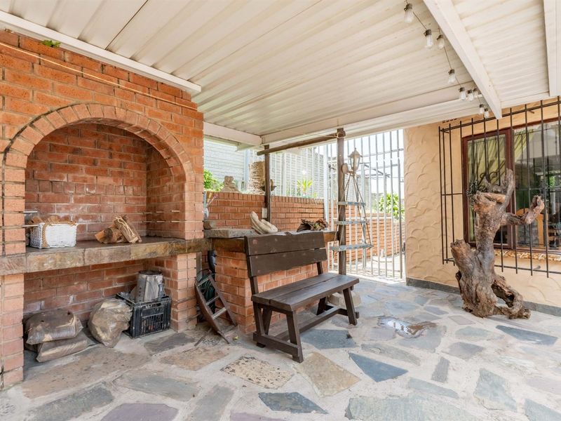 A Forever Family Home with Large Flatlet - Photo 3