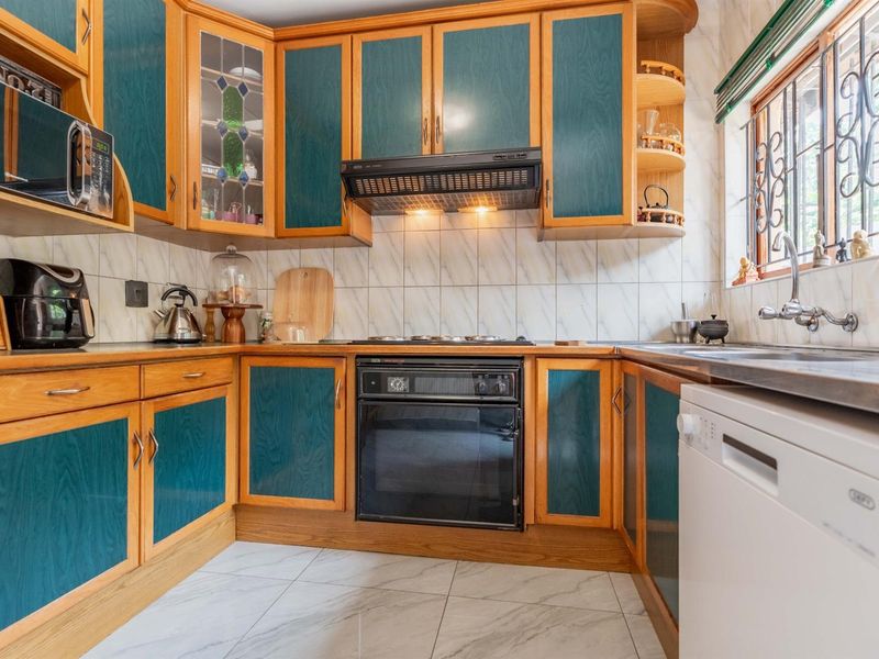A Forever Family Home with Large Flatlet - Photo 5