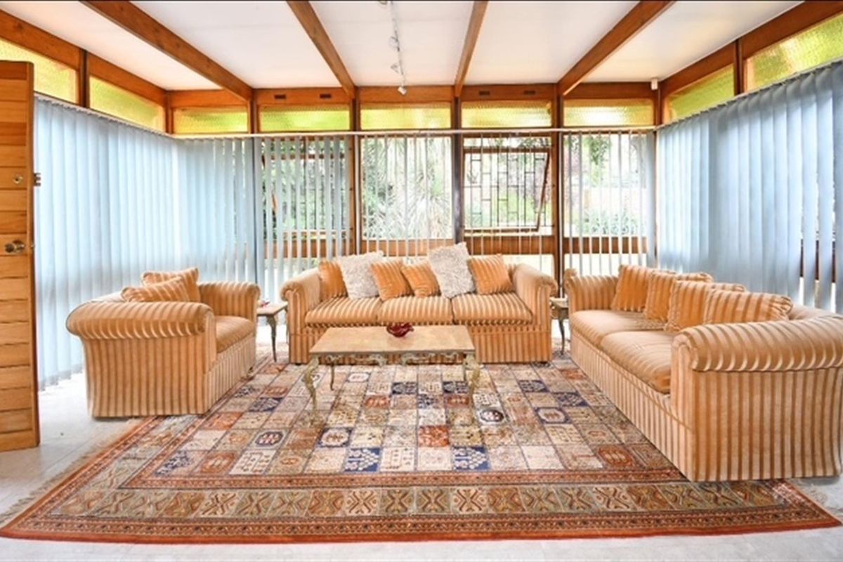 Classic Charm and Contemporary Comfort in Observatory Ridge - Photo 4