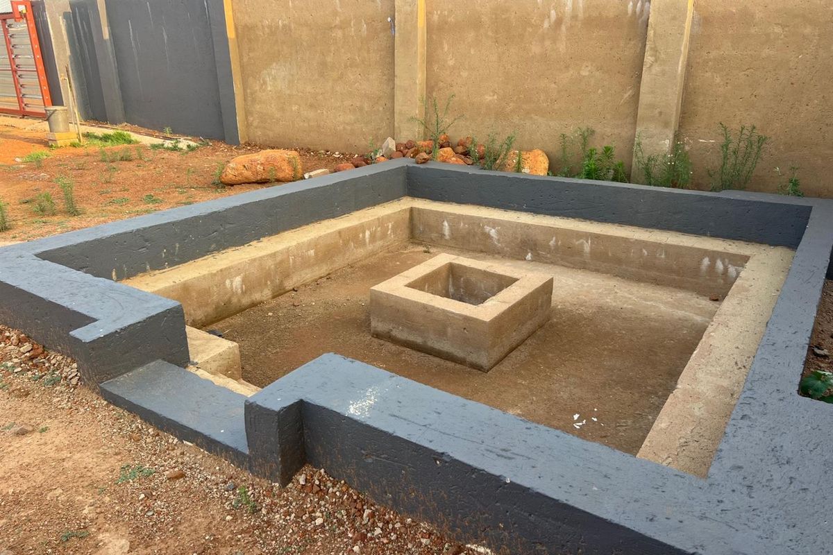 House For Sale top village gold view, Mafikeng, North West - Photo 4