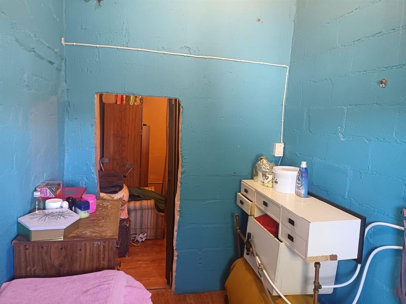 House For Sale in Cloetesville - Photo 9