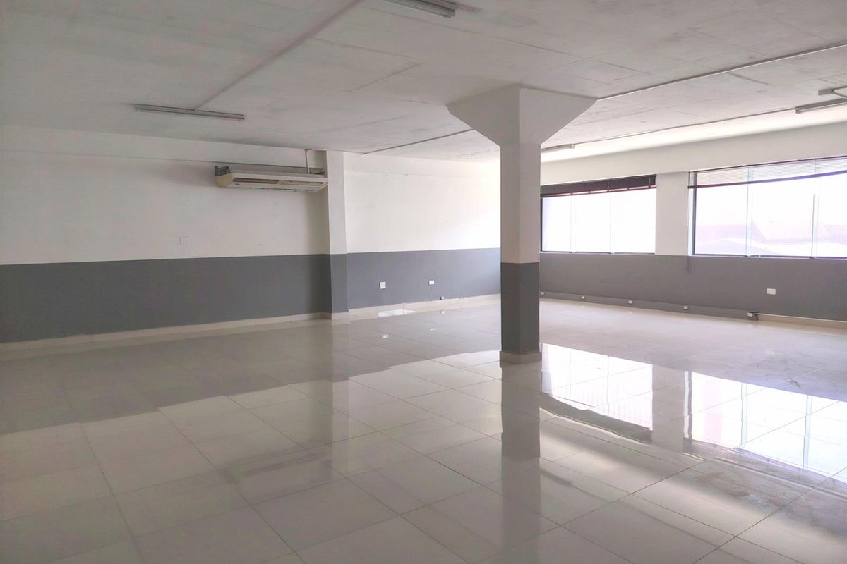 An immaculate Office Space To Rent in South Beach, Durban, KwaZulu Natal - Photo 2