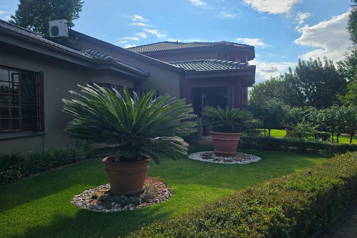 This home is more than a place just to live. - Photo 4