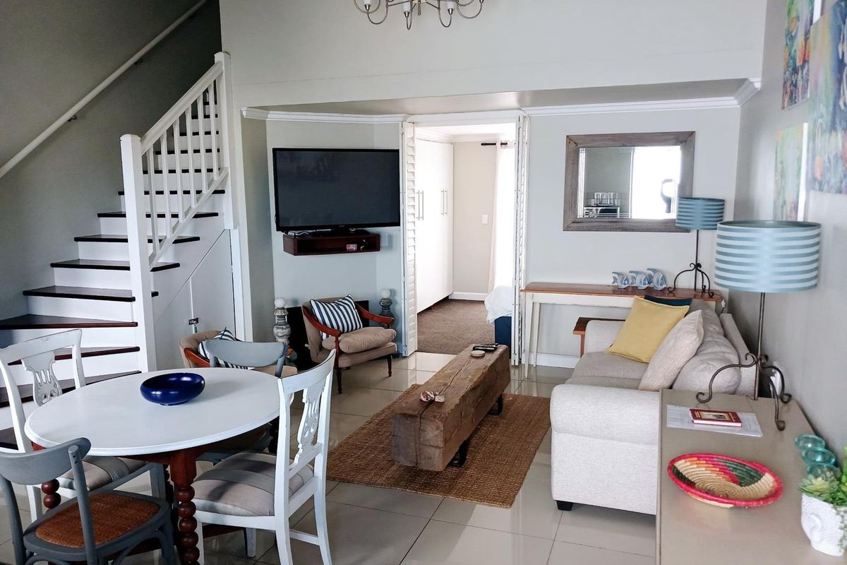 2 Bed 2 Bath Apartment available for Oyster Festival 3 - 12 July 2026 - Photo 3