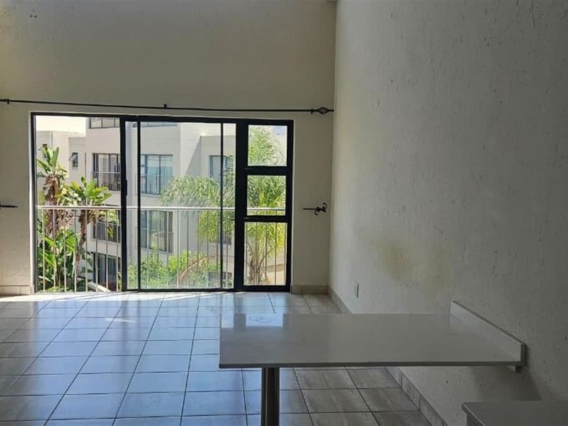 Townhouse For Sale in Johannesburg North, Randburg - Photo 3