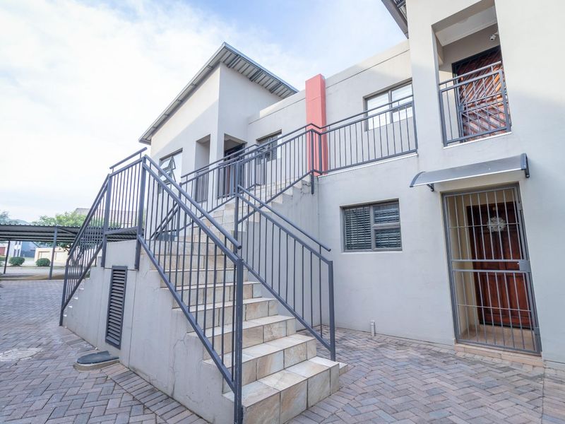 Apartment For Sale in Melodie, Hartbeespoort, North West - Photo 3