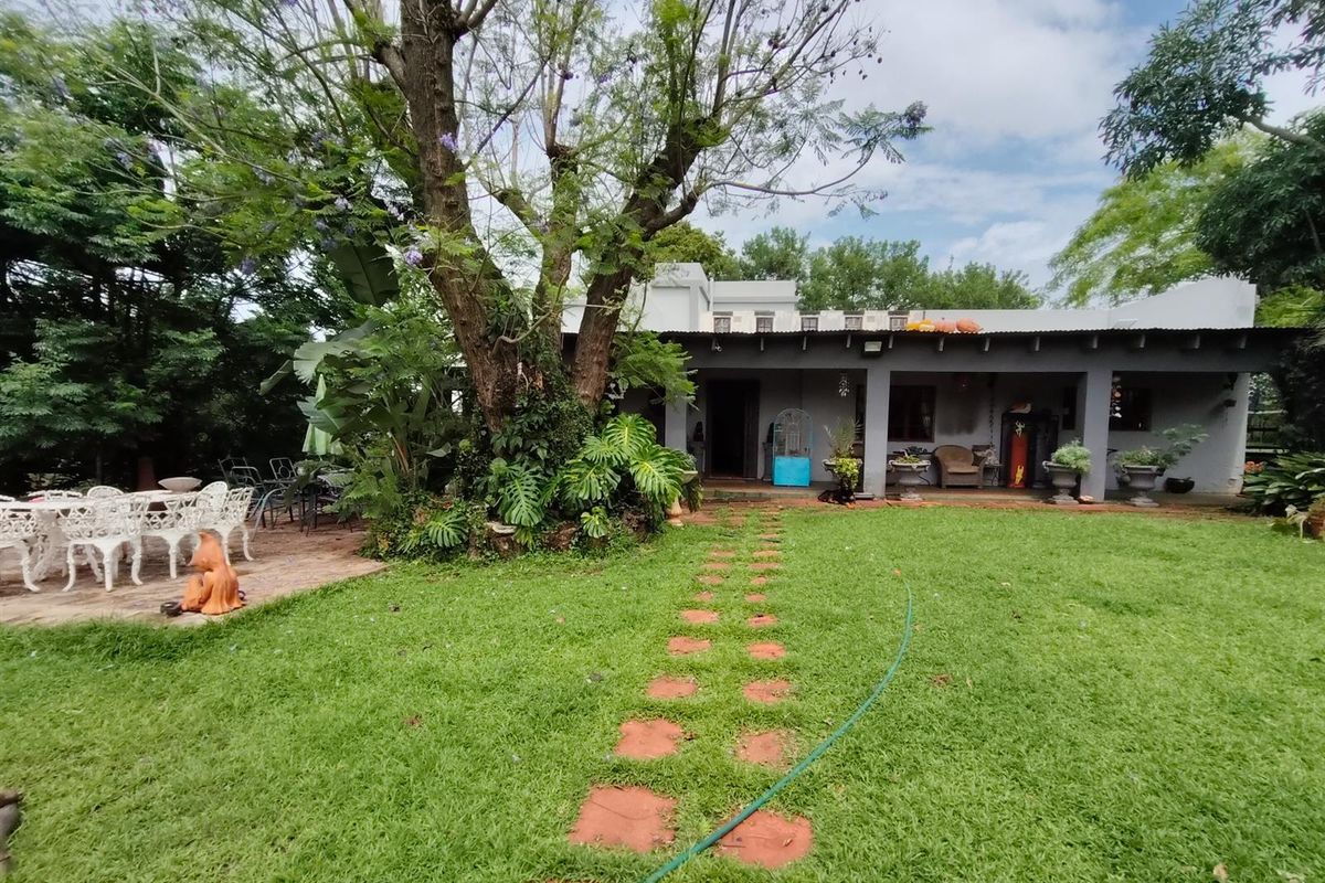 Farm For Sale in Melodie, Hartbeespoort, North West - Photo 2