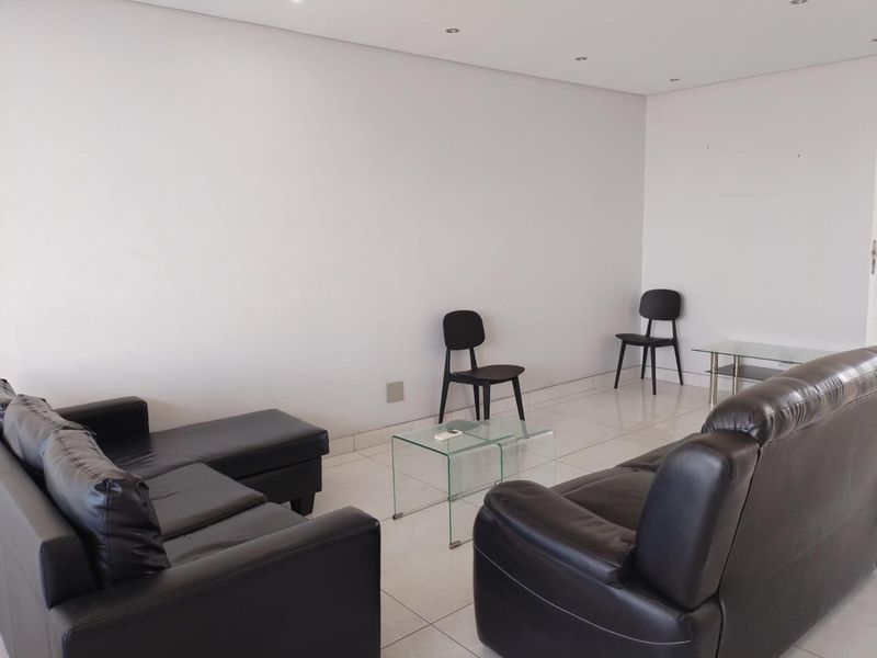 Apartment For Sale in Windermere, Durban, KwaZulu Natal - Photo 3