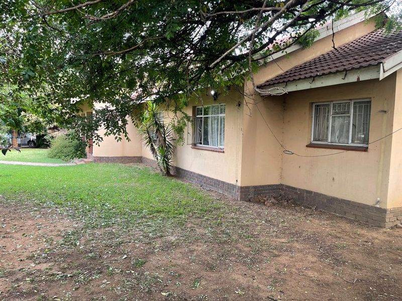 Cosy Family Home For Sale in Kriel - Photo 8