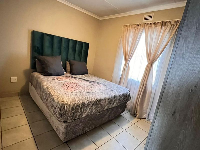 Apartment For Sale in Heuweloord, Centurion - Photo 4