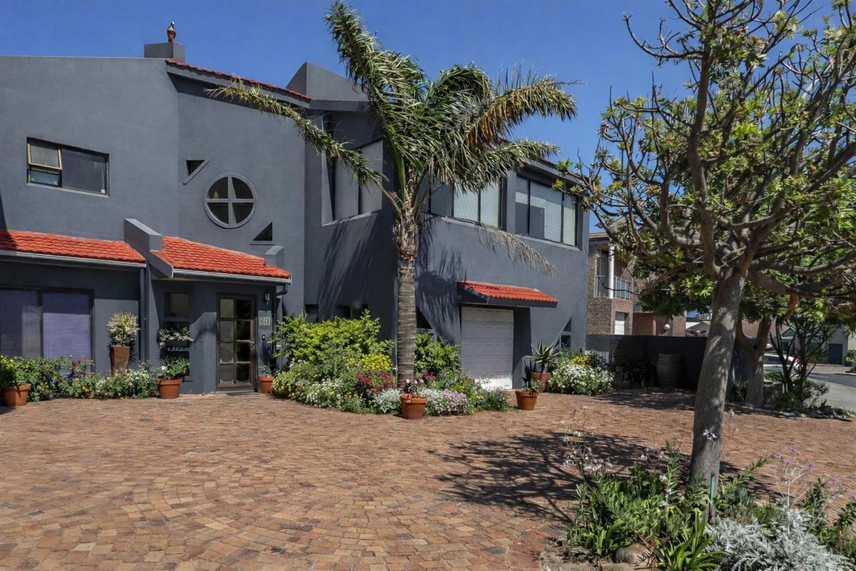 Back on the Market- Entertainers Dream Home in Greenways Golf Estate, Strand - Photo 5