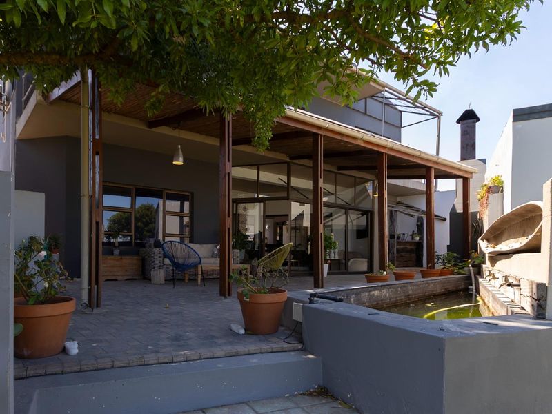 Back on the Market- Entertainers Dream Home in Greenways Golf Estate, Strand - Photo 1