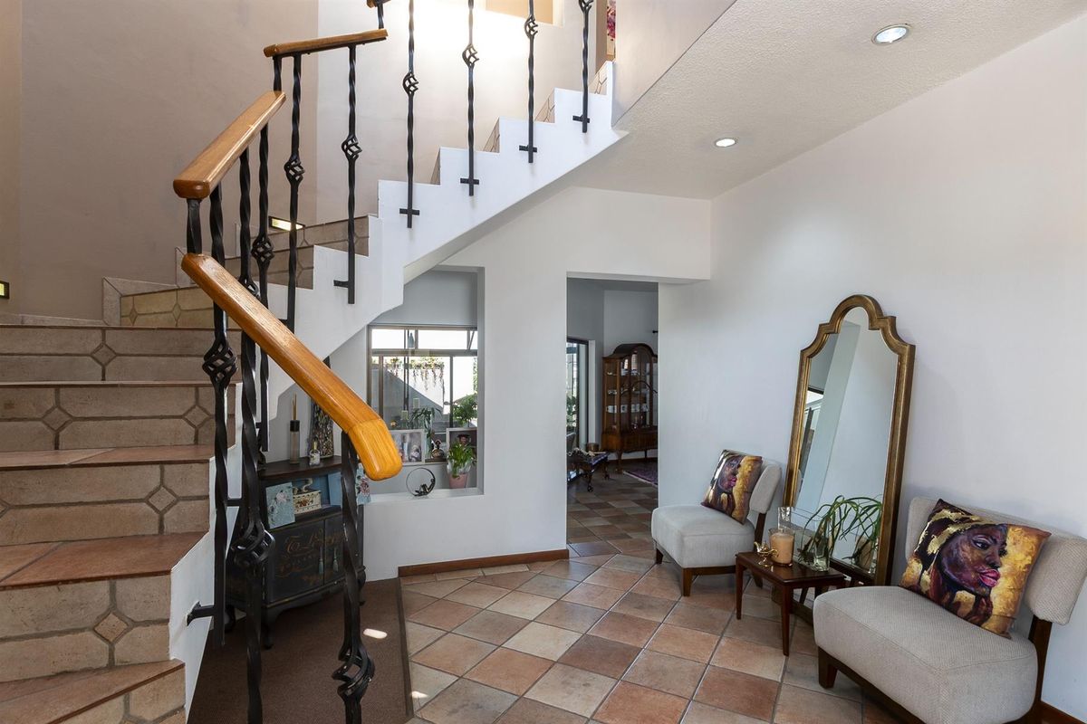 Back on the Market- Entertainers Dream Home in Greenways Golf Estate, Strand - Photo 3