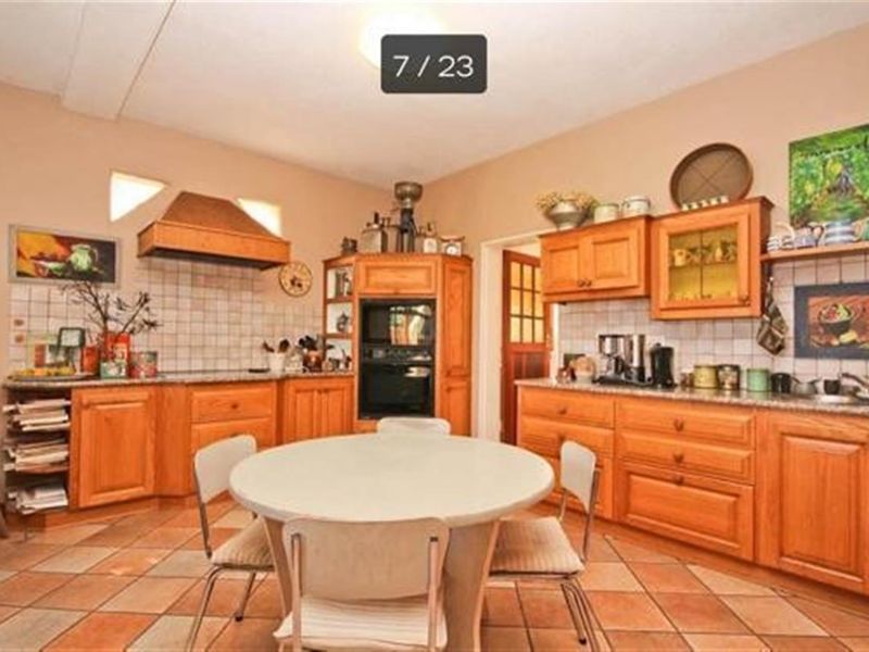 Back on the Market- Entertainers Dream Home in Greenways Golf Estate, Strand - Photo 7