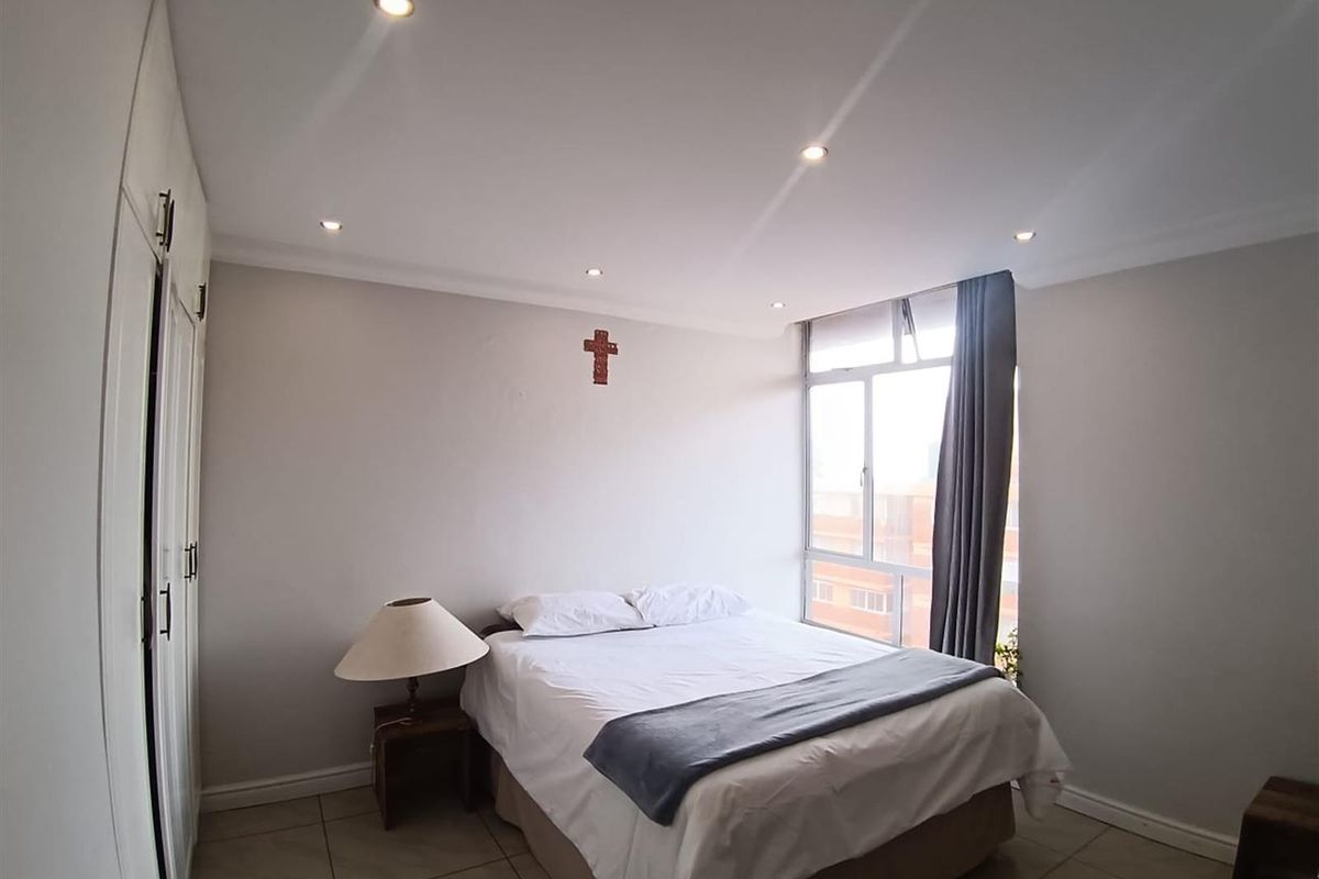 Apartment For Sale in South Beach, Durban, KwaZulu Natal - Photo 4