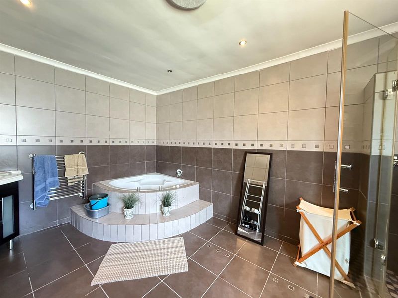 Modern Dual-Living Home with Spacious Flatlet and Pool in Vasco Estate - Photo 7