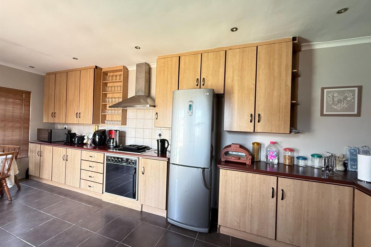 Modern Dual-Living Home with Spacious Flatlet and Pool in Vasco Estate - Photo 3