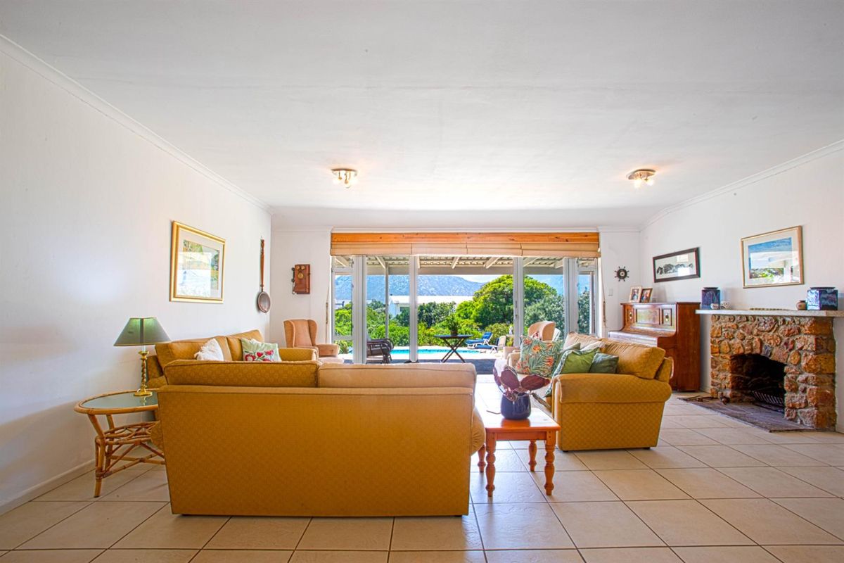 House For Sale in Pringle Bay - Photo 4