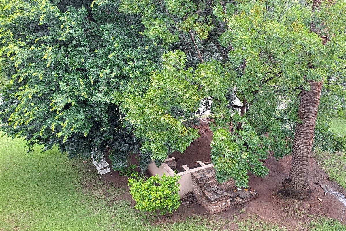 Balcony view 2 bedroom retirement unit - Photo 4