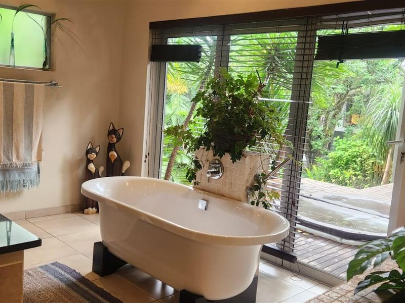 A Rare Shakas Rock Gem Offering Effortless Beachside Living - Photo 9