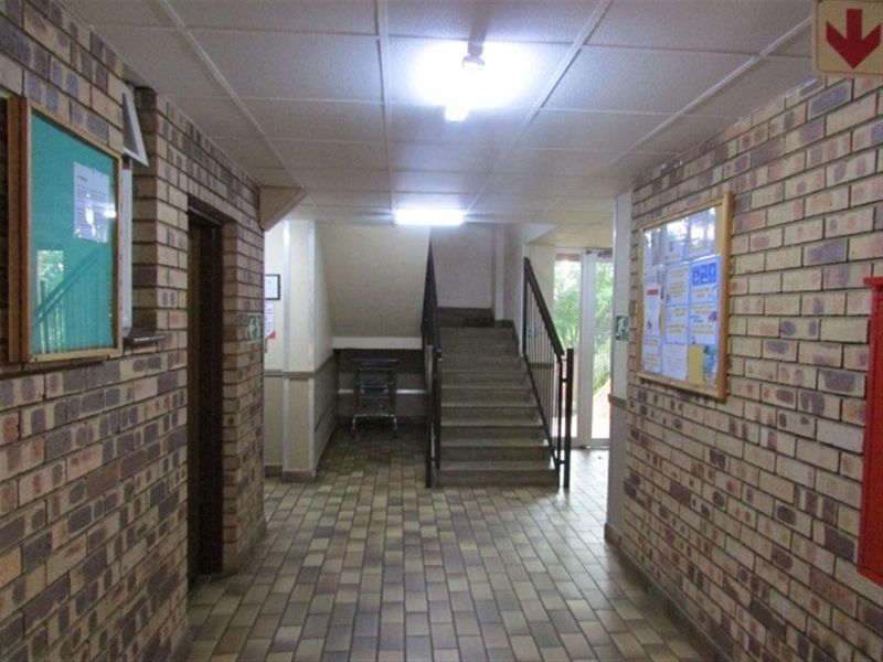 Apartment in Wonderboom South - Photo 3