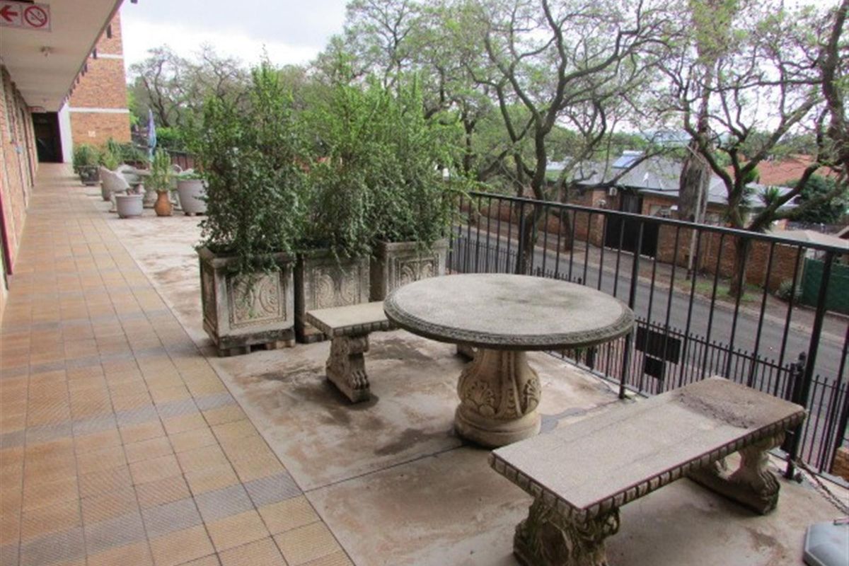 Apartment in Wonderboom South - Photo 5