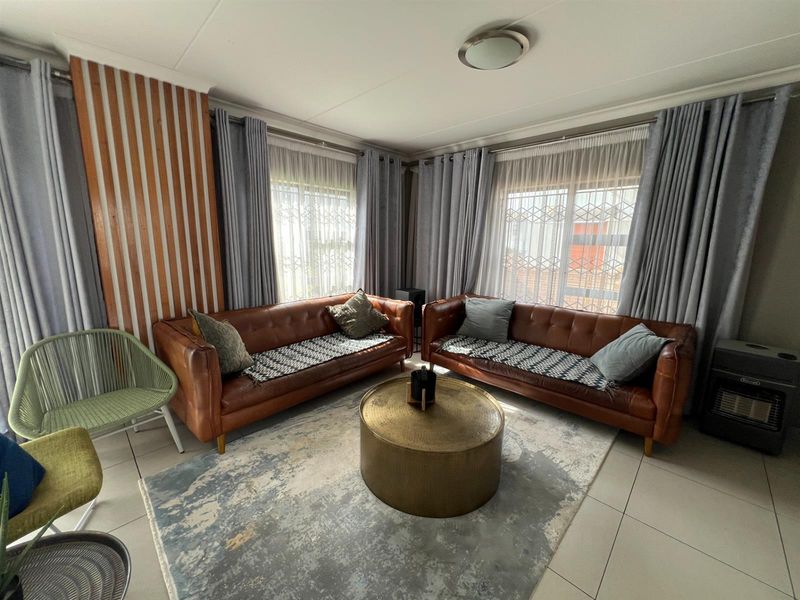 House For Sale in Thatchfield Ridge, Centurion. - Photo 4