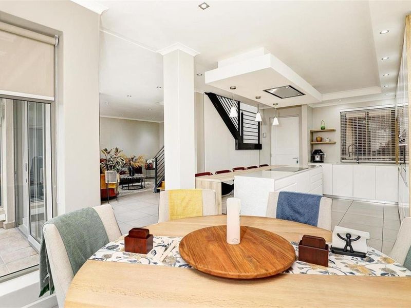 Stunning, Luxurious, Furnished Penthouse For Sale In Tyger Waterfront - Photo 7