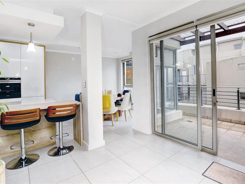 Stunning, Luxurious, Furnished Penthouse For Sale In Tyger Waterfront - Photo 6