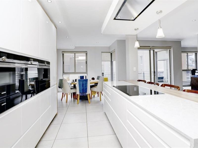 Stunning, Luxurious, Furnished Penthouse For Sale In Tyger Waterfront - Photo 3