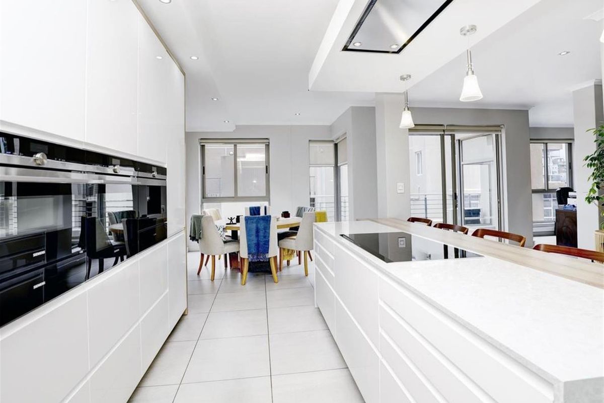 Stunning, Luxurious, Furnished Penthouse For Sale In Tyger Waterfront - Photo 3