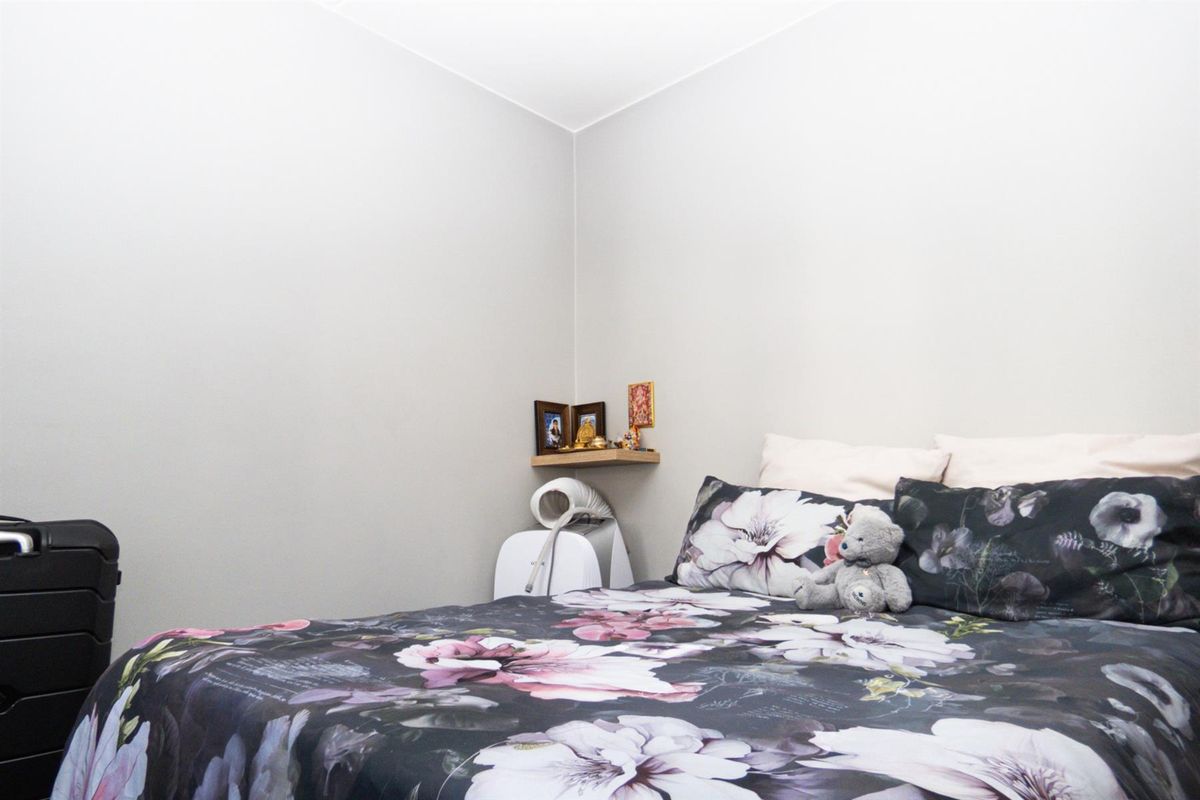 Modern unfurnished 2-Bedroom, 2-Bathroom Apartment to Rent in Ihlathi Estate, Parklands - Photo 5