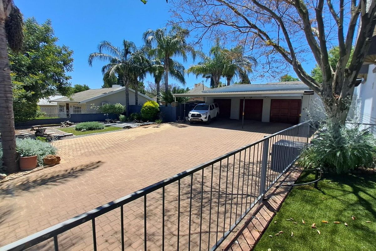 5 Bedroom house for sale in Amandelrug, Malmesbury - Photo 2