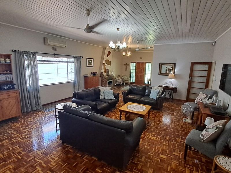 5 Bedroom house for sale in Amandelrug, Malmesbury - Photo 7