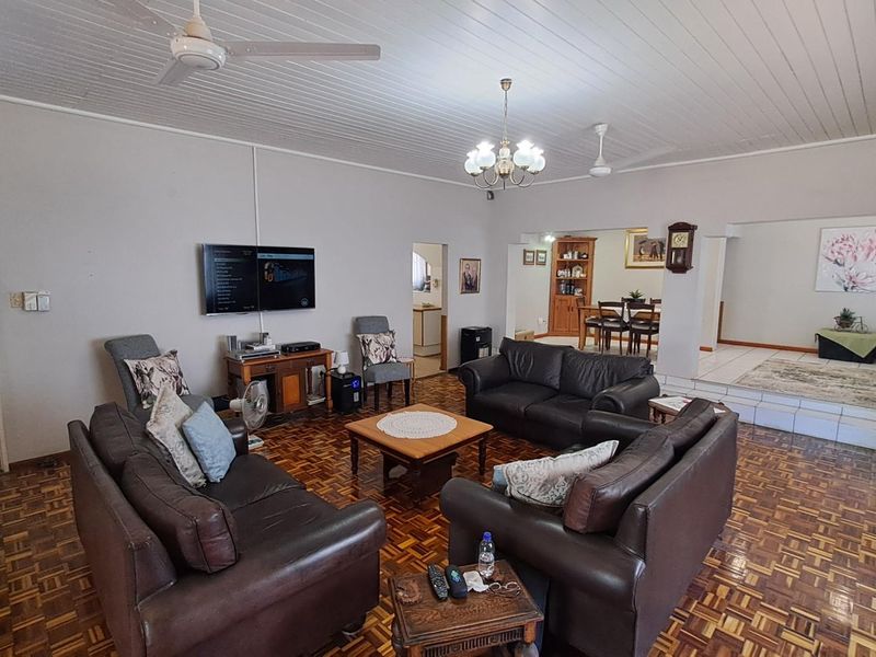 5 Bedroom house for sale in Amandelrug, Malmesbury - Photo 4
