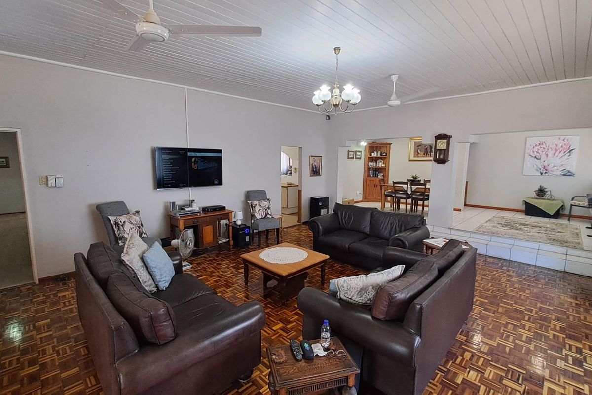 5 Bedroom house for sale in Amandelrug, Malmesbury - Photo 4