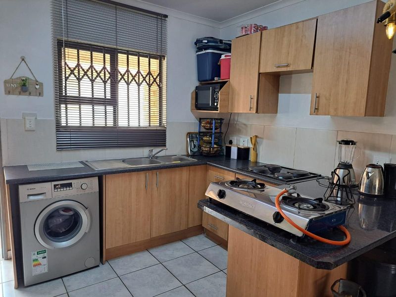 Apartment For Sale in Groblerpark Ext, Roodepoort - Photo 4
