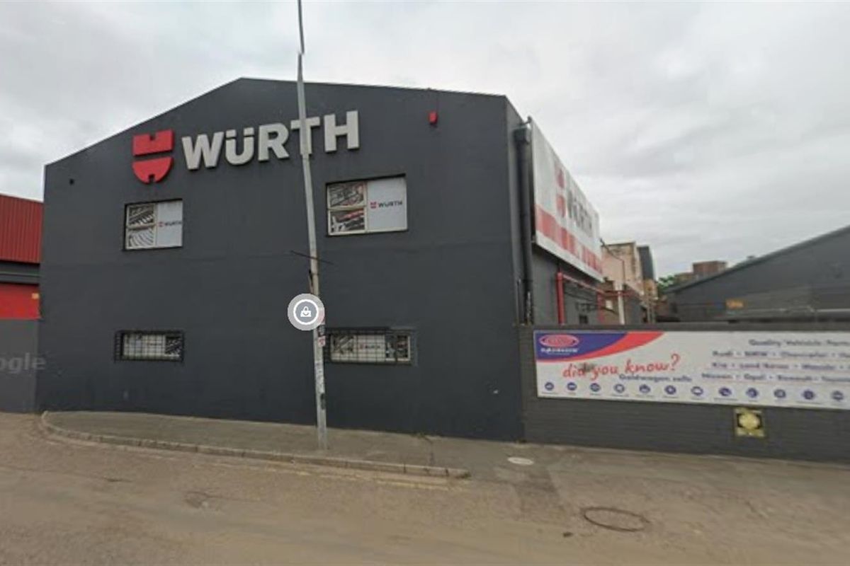 Warehouse and Retail on Prime Road Front To Let. - Photo 3