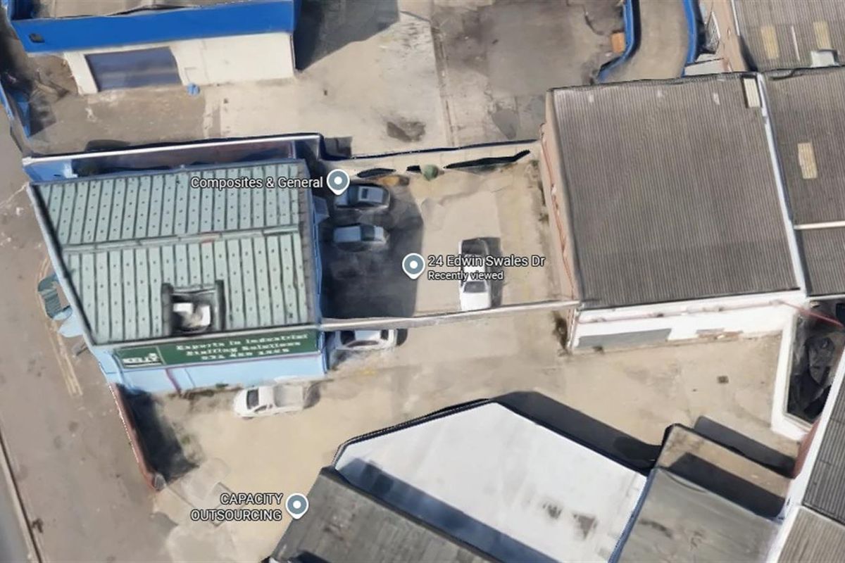 Warehouse and Retail on Prime Road Front To Let. - Photo 4