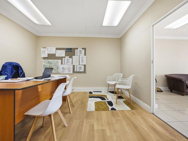 135 m2 Office Space For Sale on Main Road, Paarl - Photo 7