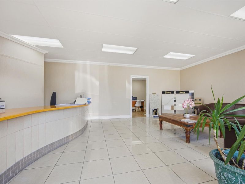 135 m2 Office Space For Sale on Main Road, Paarl - Photo 5