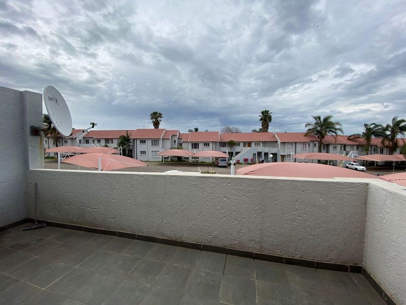 Secure Apartment for sale in Glen Marais - Photo 3