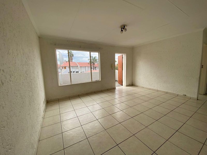 Secure Apartment for sale in Glen Marais - Photo 2