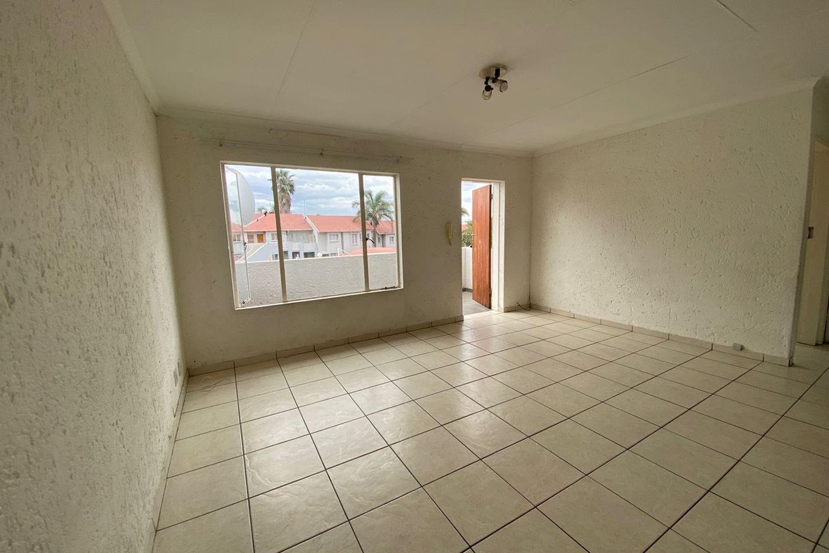 Secure Apartment for sale in Glen Marais - Photo 2