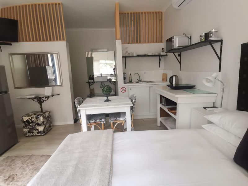 Beautiful Furnished Studio Apartment to Rent in Paarl - Photo 6