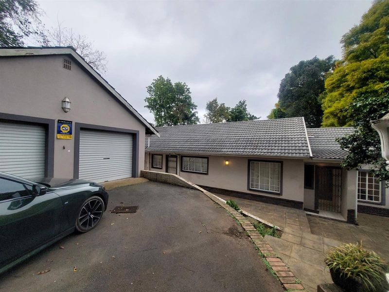 4 bed 2.5 bath property For Sale in Chase Valley Heights, Pietermaritzburg, KwaZulu Natal - Photo 10