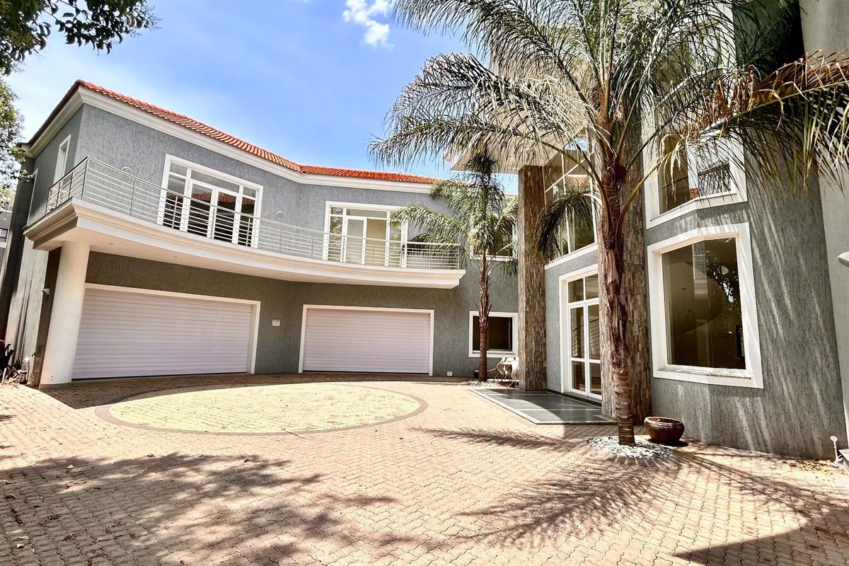 Townhouse To Rent in Waterkloof Ridge, Pretoria - Photo 4