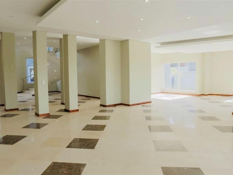 Ideally Located Mansion to Rent - Waterkloof Ridge - Photo 7