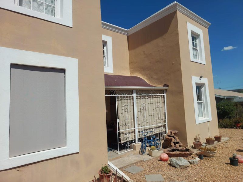 House For Sale in Ladismith - Photo 3