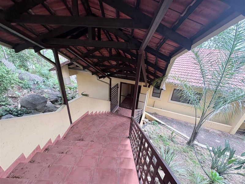 Amazing 4-Bedroom Beauty in Dio Solé, Stonehenge - Photo 5